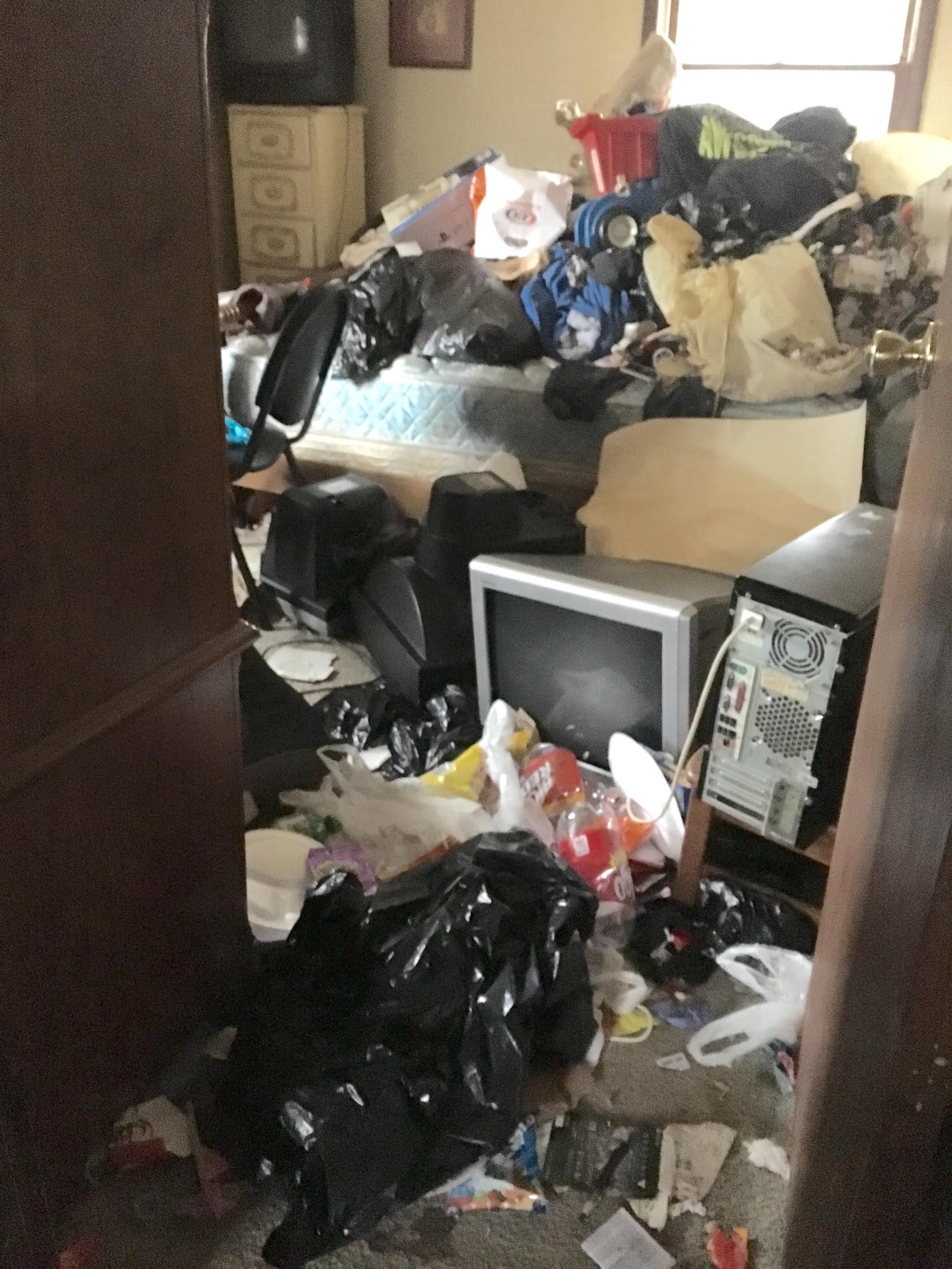 Hoarder Bedroom Before ServiceMaster Absolute